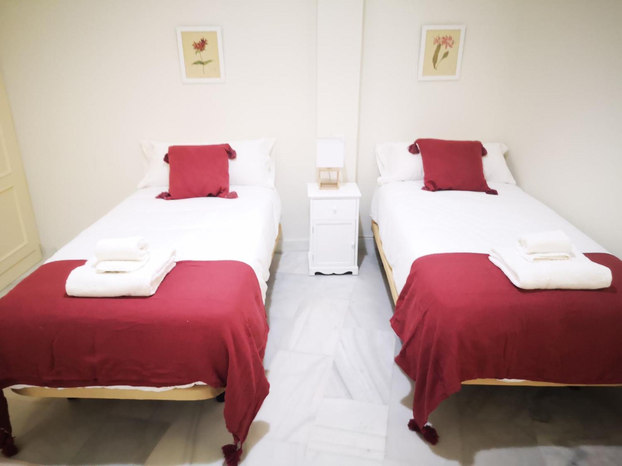 Charming Bright Apartment With Balconies On Cuesta Del Rosario Seville Ngoại thất bức ảnh