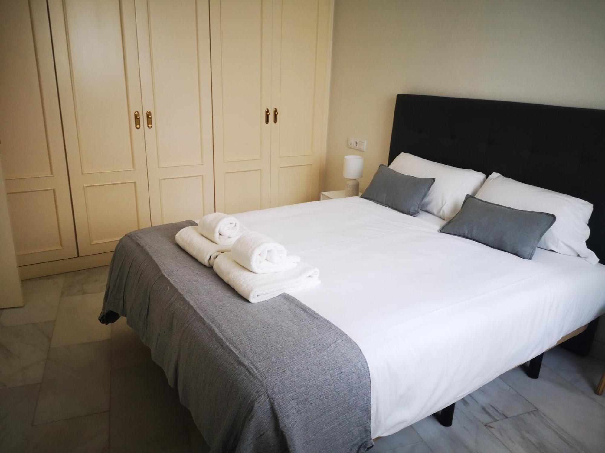 Charming Bright Apartment With Balconies On Cuesta Del Rosario Seville Ngoại thất bức ảnh